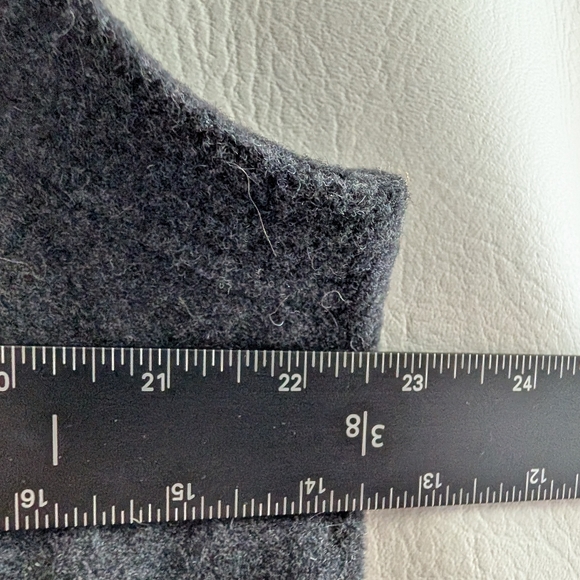 Smartwool Dark Grey Wool Blend Vest Chest & Side Zippered Pockets - L - Picture 11 of 16